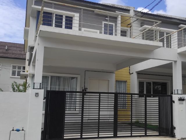 Hadapan Rumah di HaRa Homestay Melaka